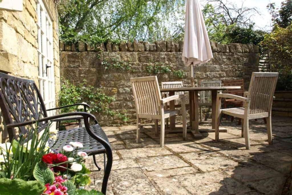 Wisteria Cottage , Pretty Cotswold Cottage Close To Chipping Campden Weston Subedge 外观 照片