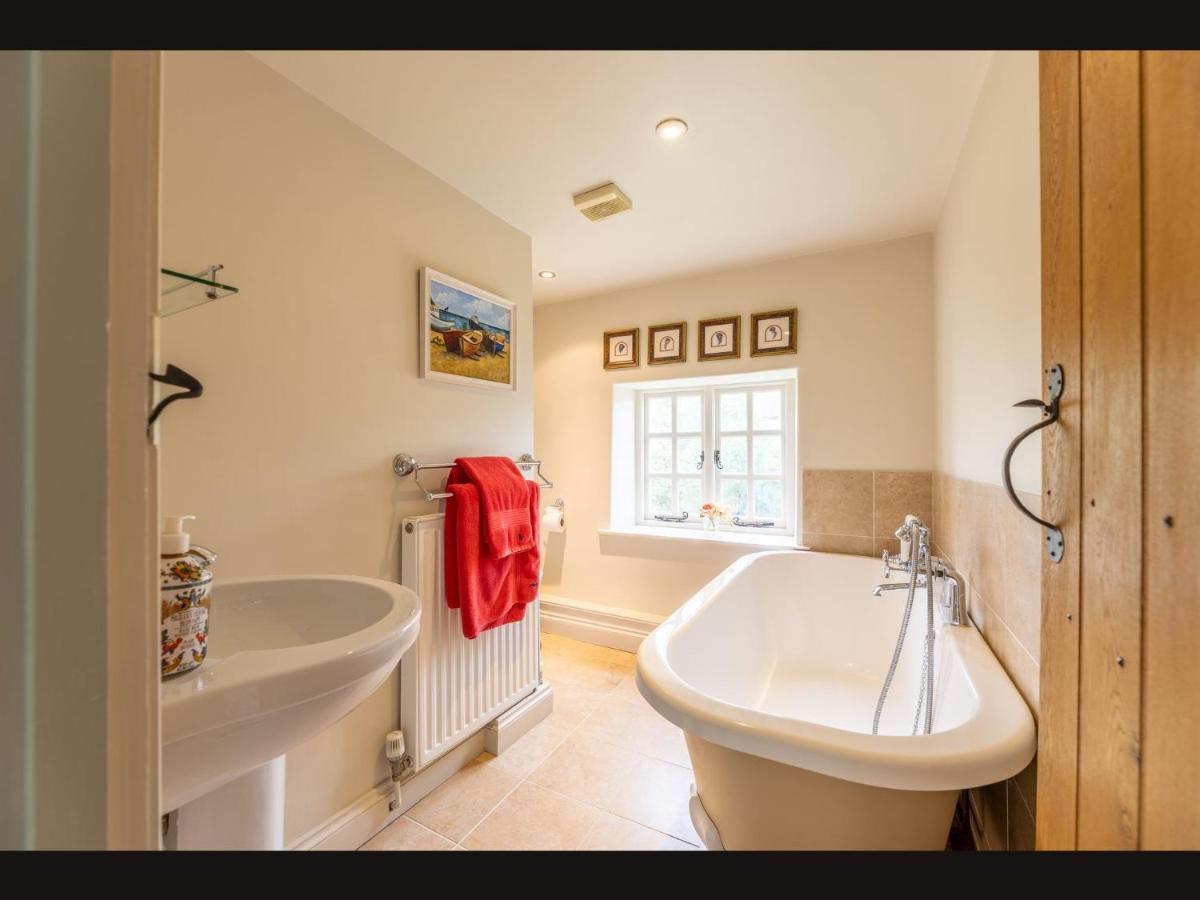 Wisteria Cottage , Pretty Cotswold Cottage Close To Chipping Campden Weston Subedge 外观 照片